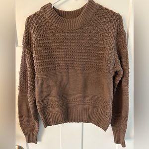 Women’s crewneck pullover sweater - Universal Thread - Taupe - Size Small